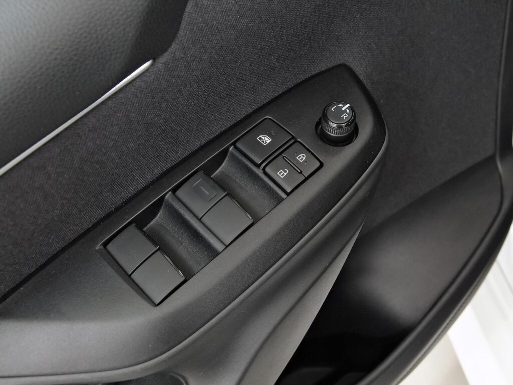 Toyota Yaris Cross 1.5 120H Active Plus 12