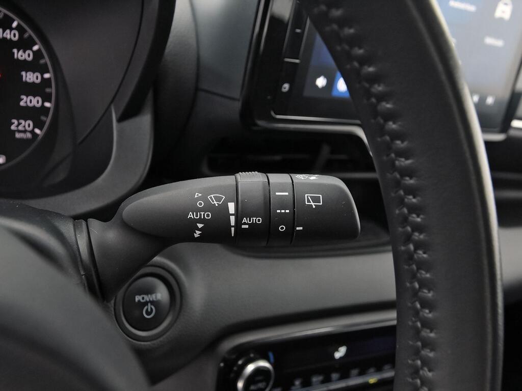 Toyota Yaris Cross 1.5 120H Active Plus 15