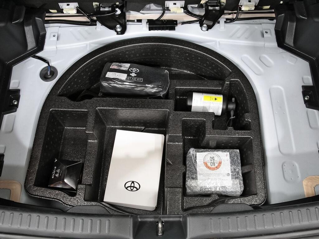 Toyota Yaris Cross 1.5 120H Active Plus 26