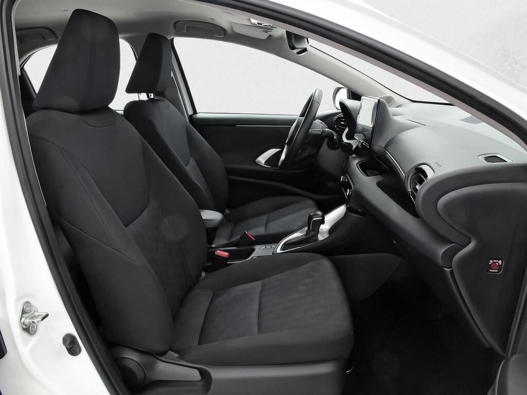 Toyota Yaris Cross 1.5 120H Active Plus 7