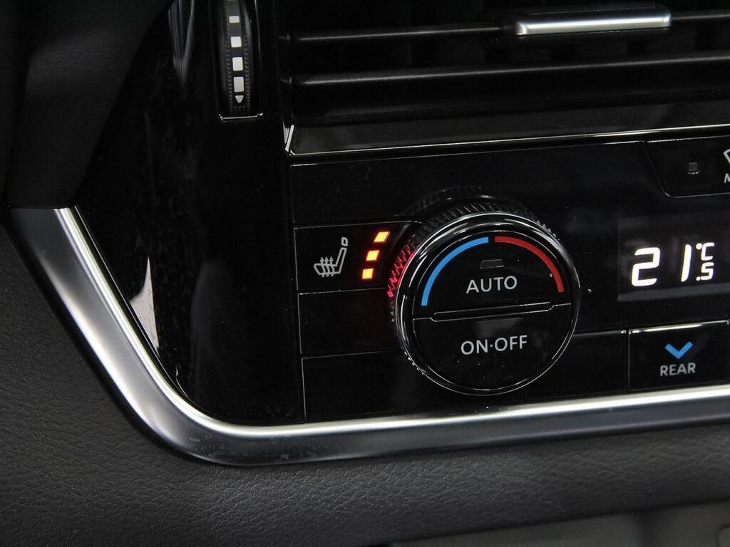 Nissan X-Trail 5pl 1.5 e-4ORCE 158kW 4x4 A/T N-Connecta 32