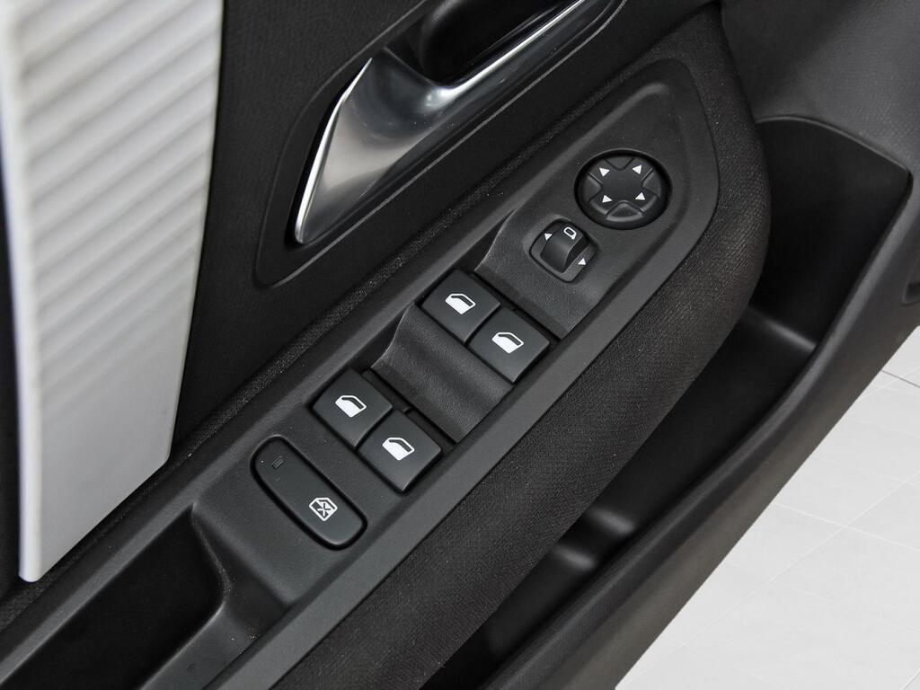 Citroën C4 Hybrid 100 e-DCS6 You 13