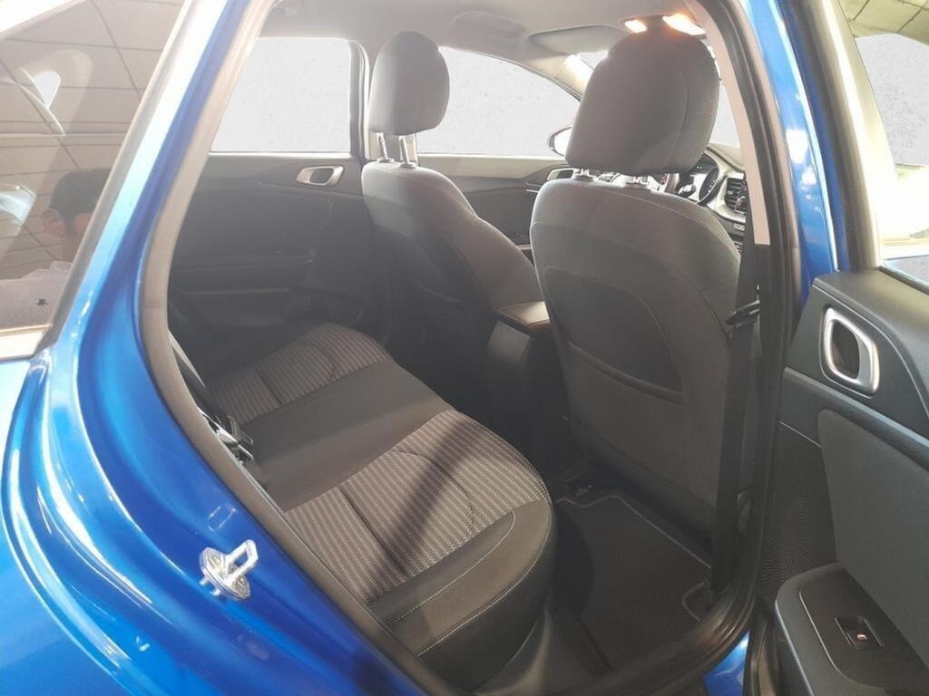 Kia Ceed 1.0 T-GDi 74kW (100CV) Drive 11