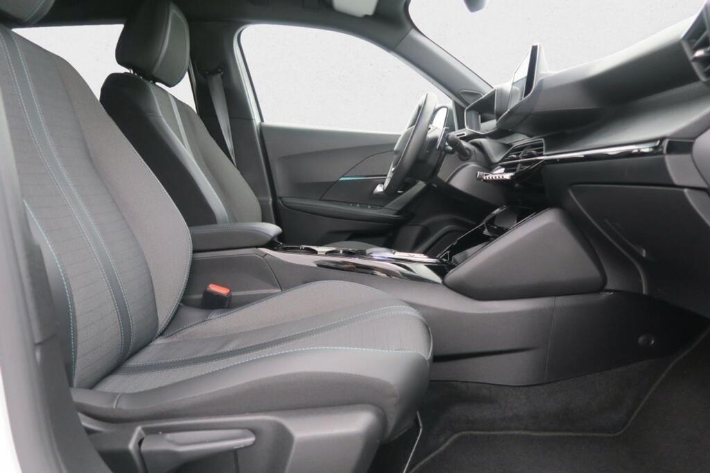 Peugeot 2008 ALLURE PACK 1.5 BLUEHDI 130 CV AUTO 5P 20