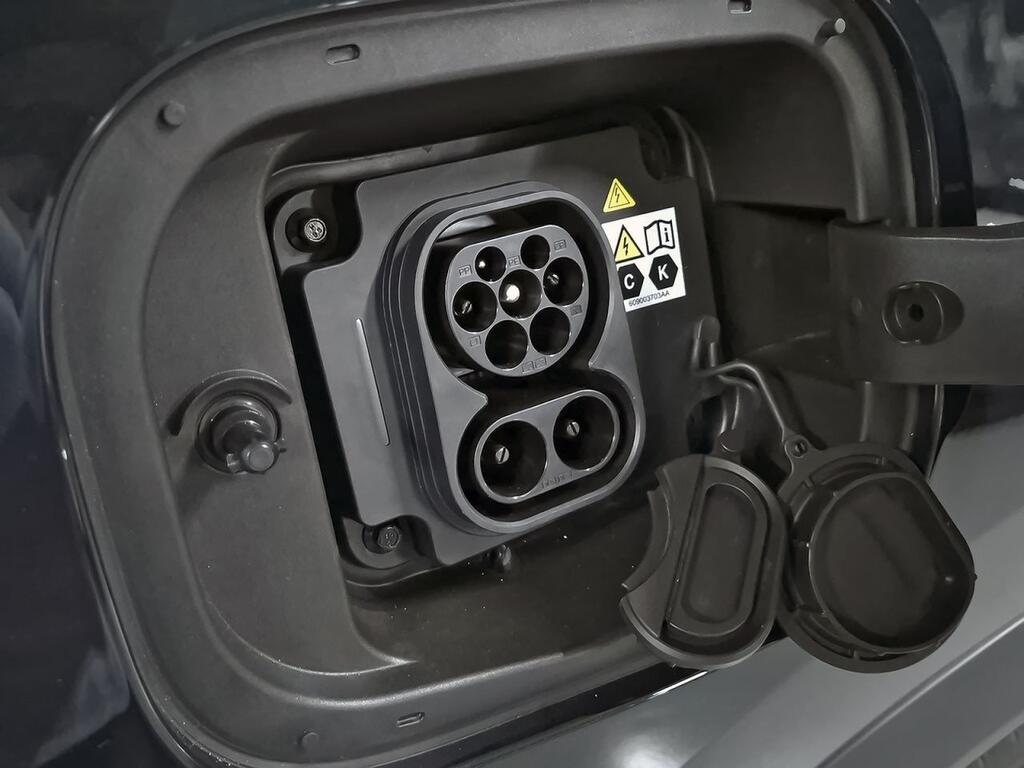 Ebro S800 1.5 TGDI PHEV Luxury E-CVT 36