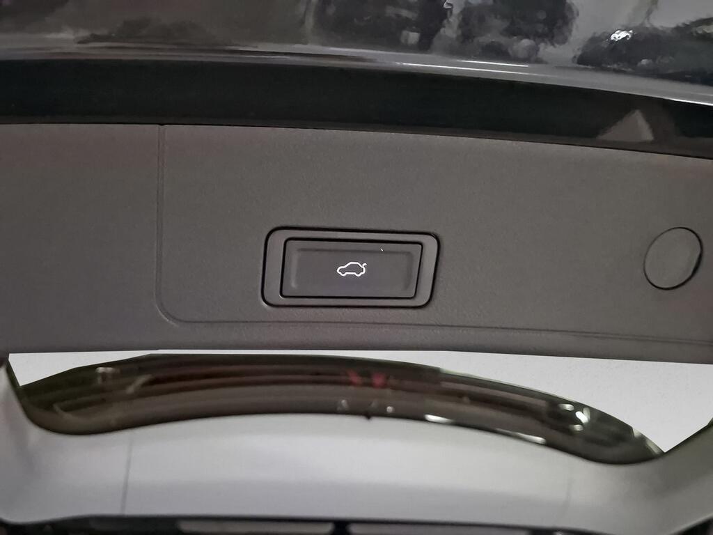 Ebro S800 1.5 TGDI PHEV Luxury E-CVT 35