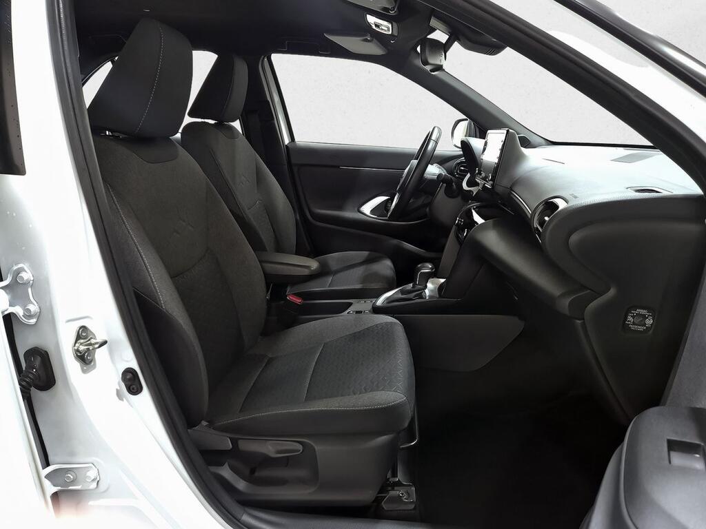 Toyota Yaris Cross 1.5 120H Active Tech 8