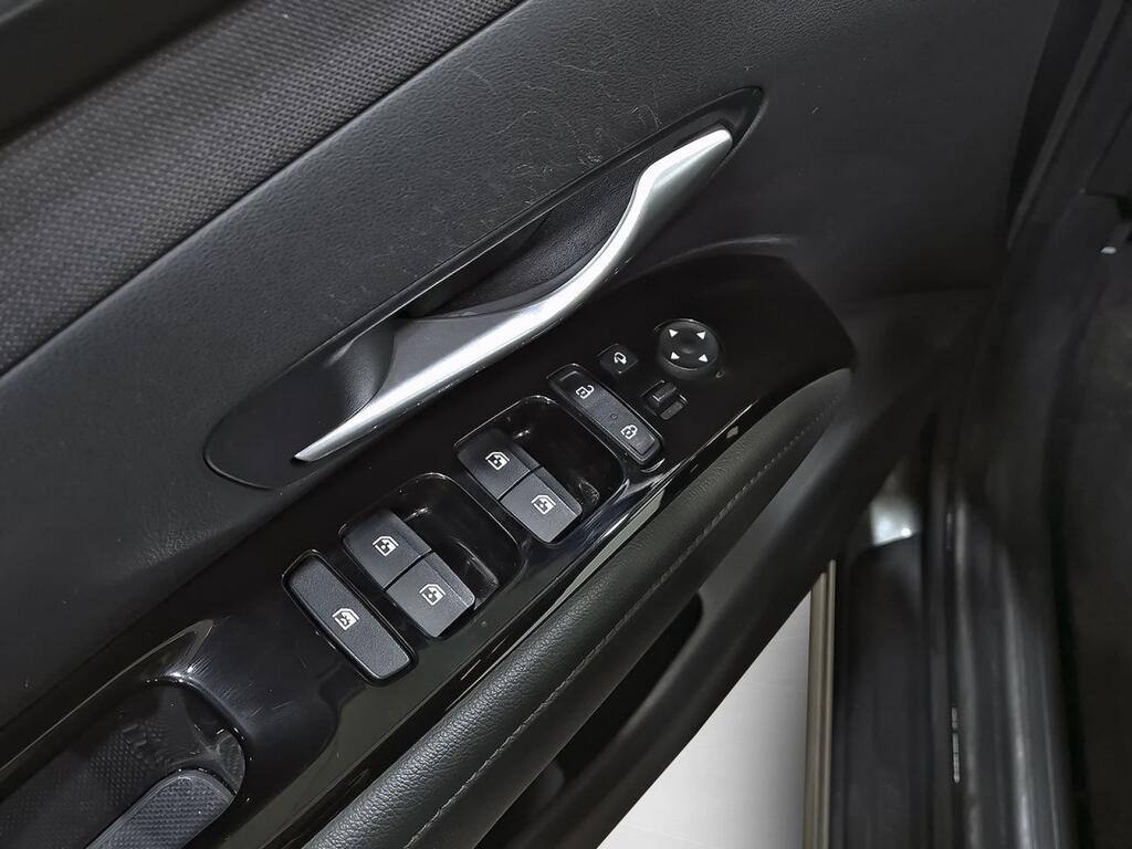 Hyundai Tucson 1.6 CRDI 100kW (136CV) 48V Tecno 2C 11