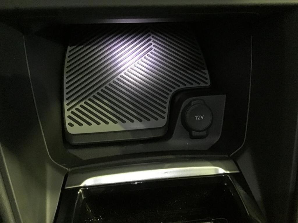 Citroën C4 ë-C4 eléctrico 100kW 50kWh Shine 19