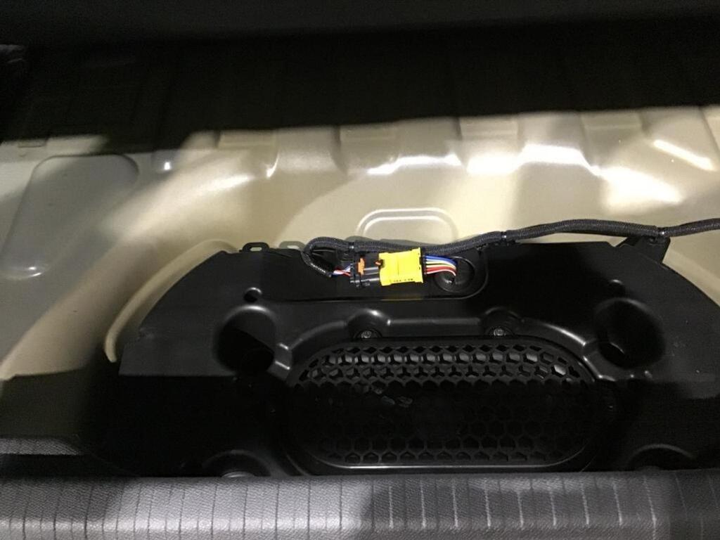 Citroën C4 ë-C4 eléctrico 100kW 50kWh Shine 23