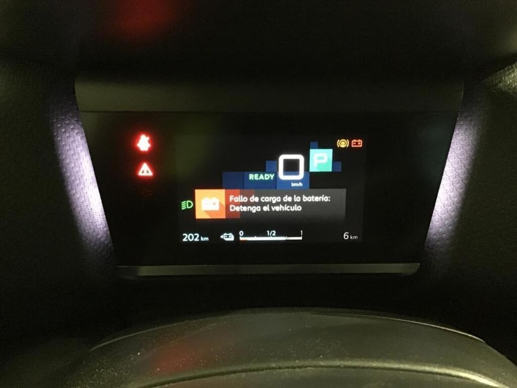 Citroën C4 ë-C4 eléctrico 100kW 50kWh Shine 13