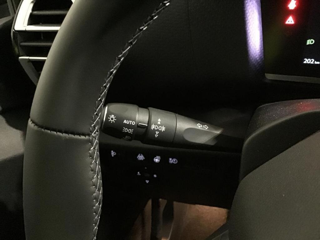 Citroën C4 ë-C4 eléctrico 100kW 50kWh Shine 21