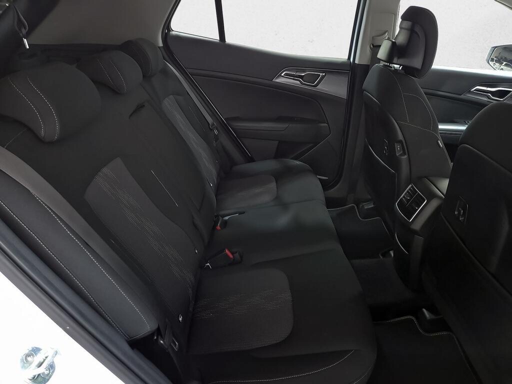 Kia Sportage 1.6 T-GDi MHEV 110kW (150CV) Drive 4x2 8