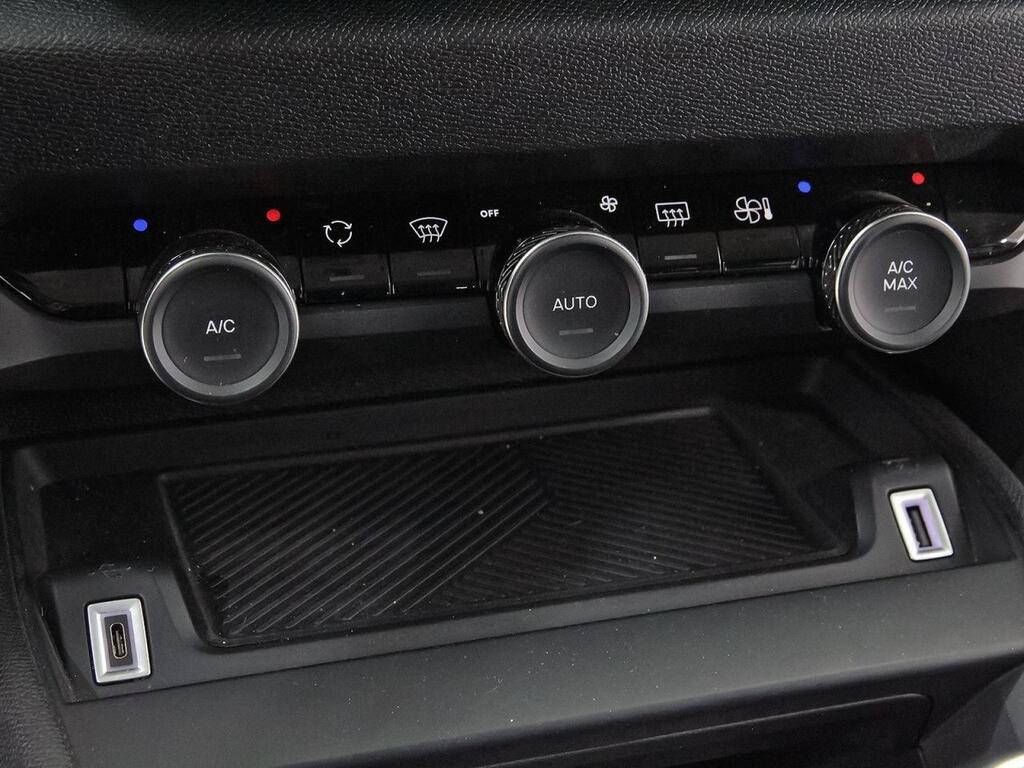 Citroën C4 PureTech 100 S&S 6v Feel 28