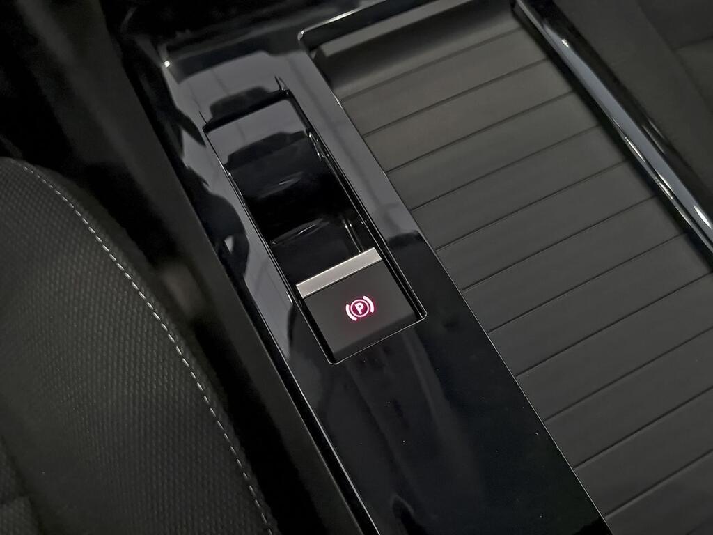 Citroën C4 Hybrid 145 ë-DCS6 Collection 32