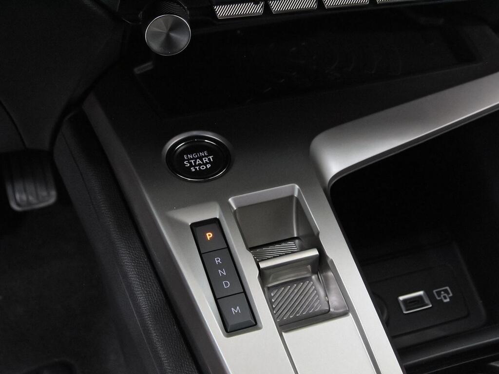 Peugeot 408 408 Allure HYBRID 136 eDCS6 33