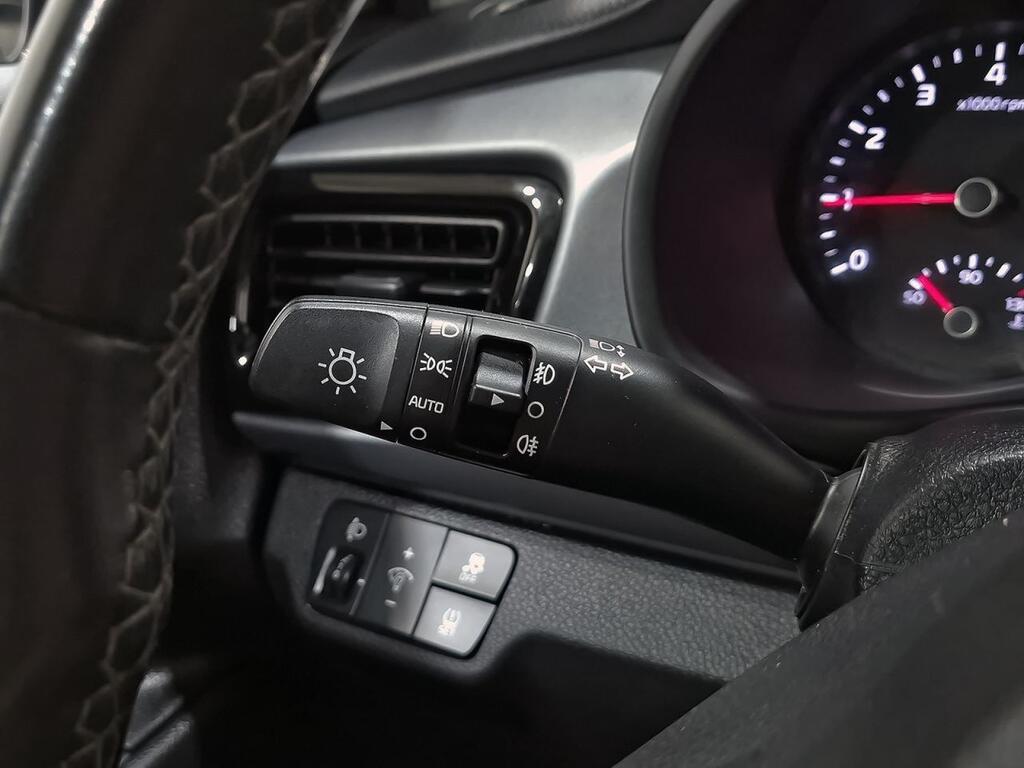Kia Rio 1.0 T-GDi 74kW (100CV) Drive 14