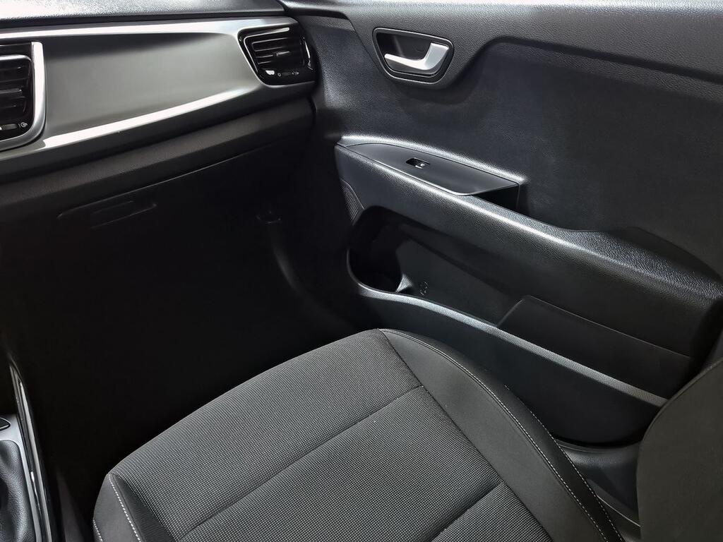Kia Rio 1.0 T-GDi 74kW (100CV) Drive 29