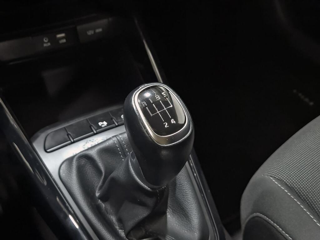 Kia Rio 1.0 T-GDi 74kW (100CV) Drive 27