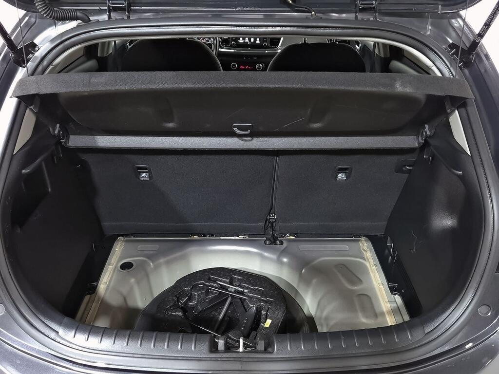 Kia Rio 1.0 T-GDi 74kW (100CV) Drive 31