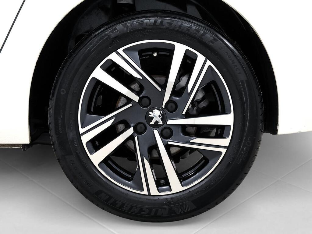 Peugeot 208 BlueHDi 73kW (100CV) Allure 11