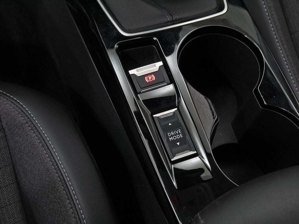Peugeot 208 BlueHDi 73kW (100CV) Allure 31