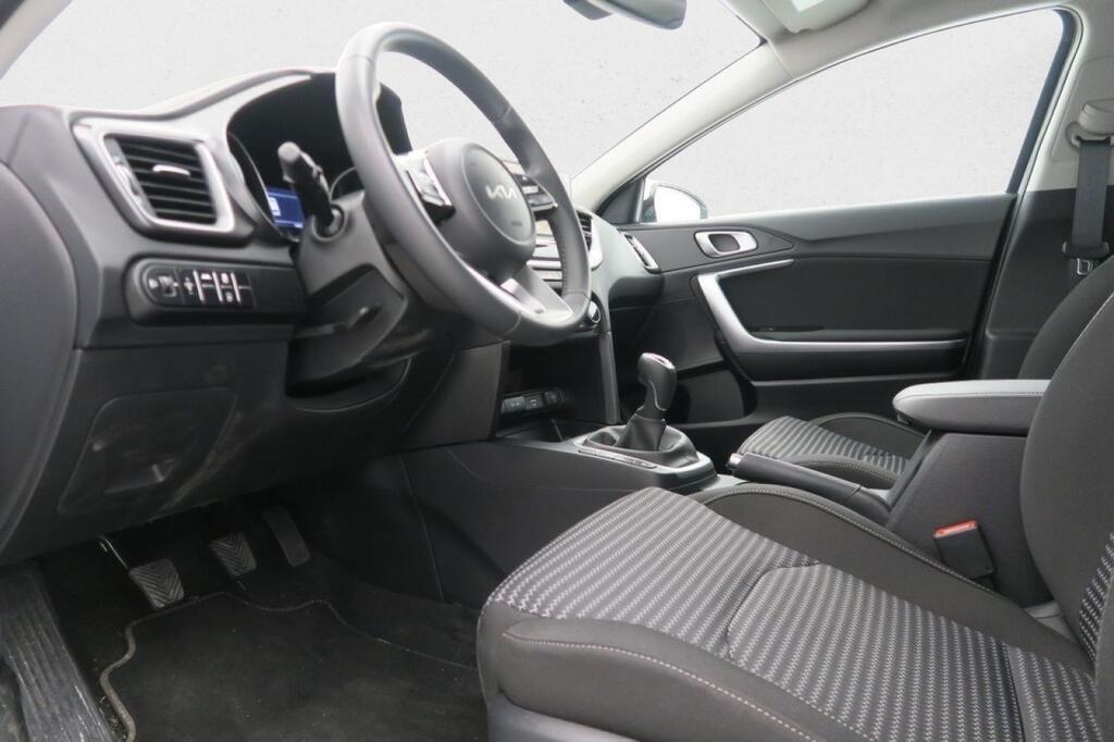 Kia Ceed Berlina 1.0 T-GDI 74KW DRIVE 100 5P