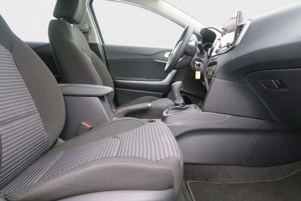 Kia Ceed Berlina 1.0 T-GDI 74KW DRIVE 100 5P