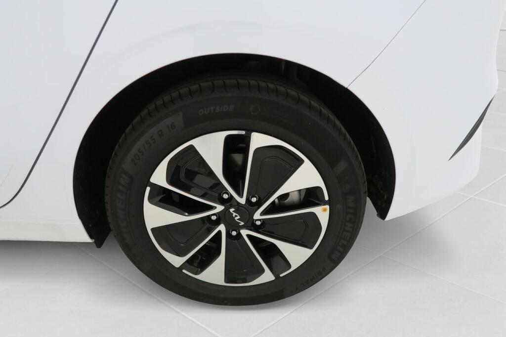 Kia Ceed Berlina 1.0 T-GDI 74KW DRIVE 100 5P