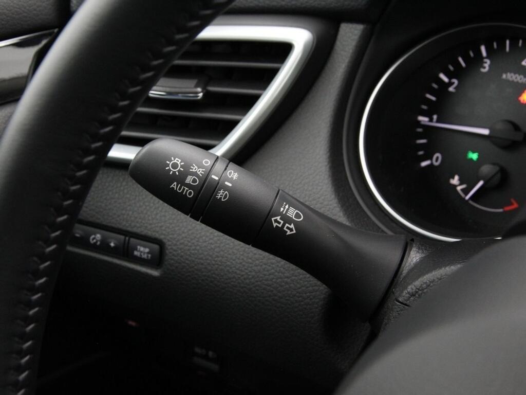 Nissan Qashqai DIG-T 117 kW (160 CV) E6D DCT N-CONNECTA 18