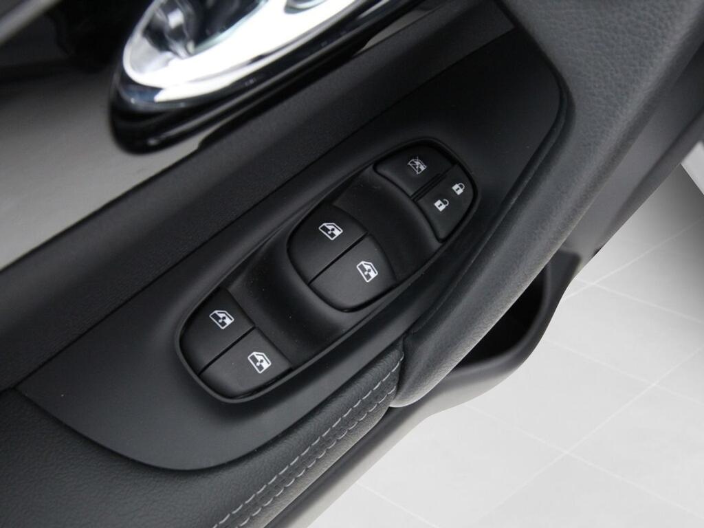 Nissan Qashqai DIG-T 117 kW (160 CV) E6D DCT N-CONNECTA 14