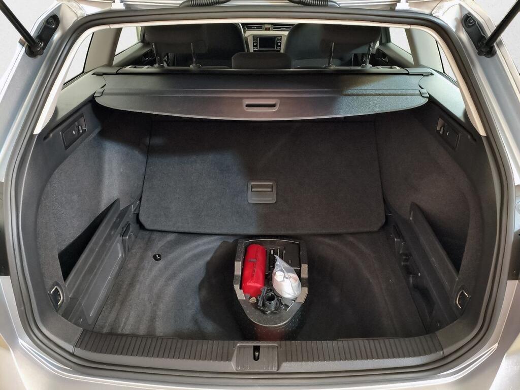 Volkswagen Passat Variant Business 2.0 TDI 110kW 30