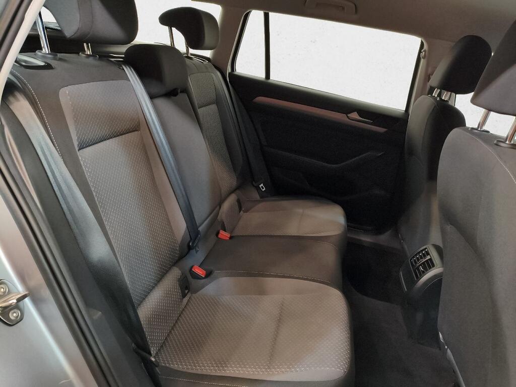 Volkswagen Passat Variant Business 2.0 TDI 110kW 8