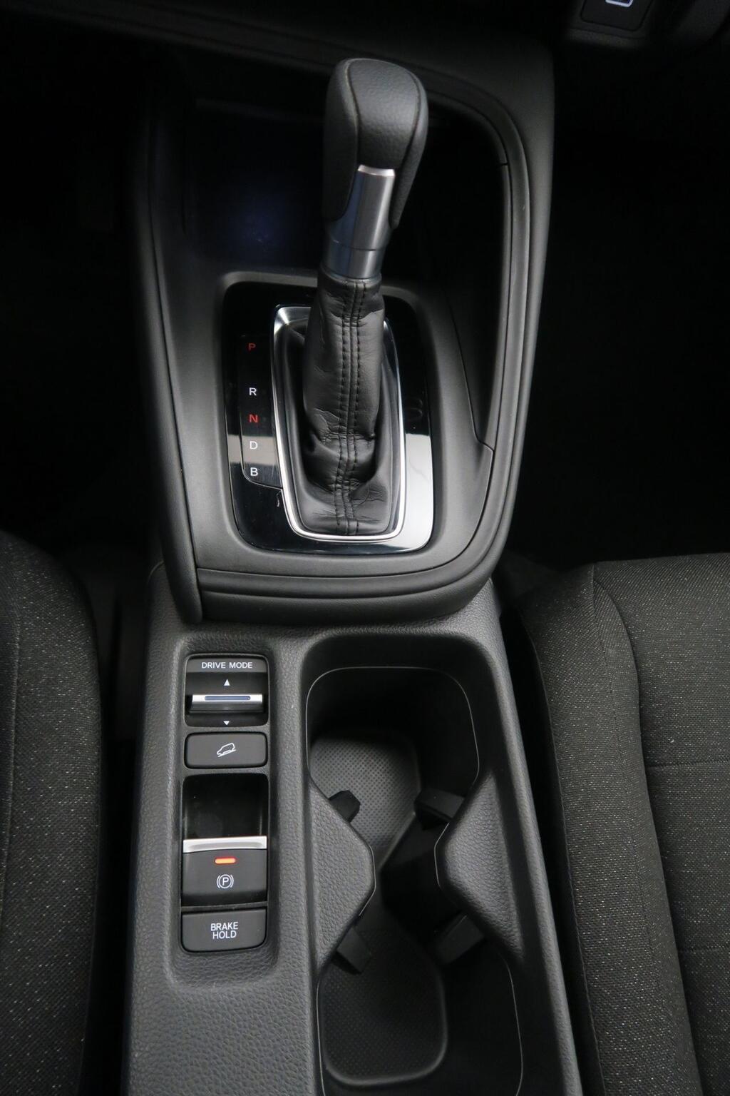 Honda HR-V ELEGANCE 1.5I-MMD HYBRID 131 CV CVT 2024 5P 17