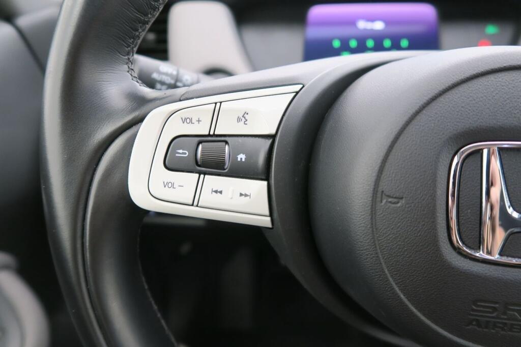 Honda Jazz HYBRID 2023 1.5I-MMD CROSSTAR EXECUTIVE 18