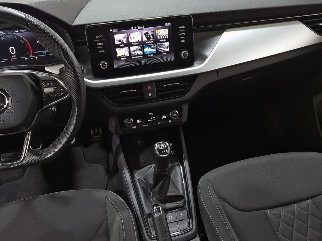 Skoda Kamiq 1.0 TSI 81kW (110CV) SCOUT 33