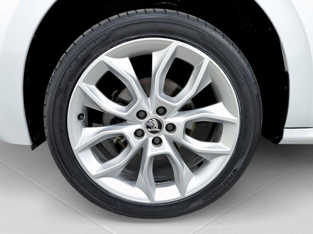 Skoda Kamiq 1.0 TSI 81kW (110CV) SCOUT 10