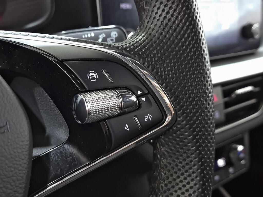 Skoda Kamiq 1.0 TSI 81kW (110CV) SCOUT 17