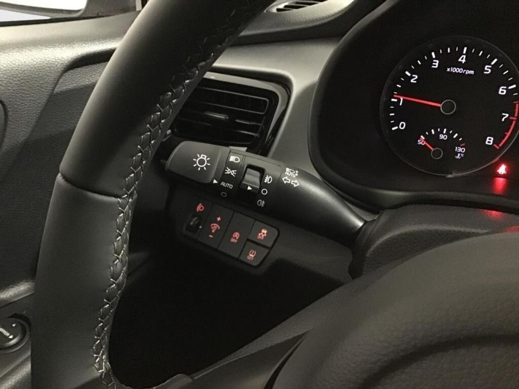 Kia Rio 1.0 T-GDi 88kW (120CV) MHEV iMT Drive 17