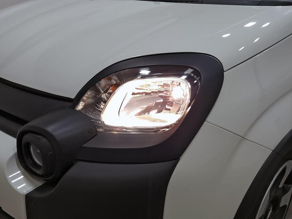 Fiat Panda Panda Cross 1.0 Hybrid 51kw (70CV) 30