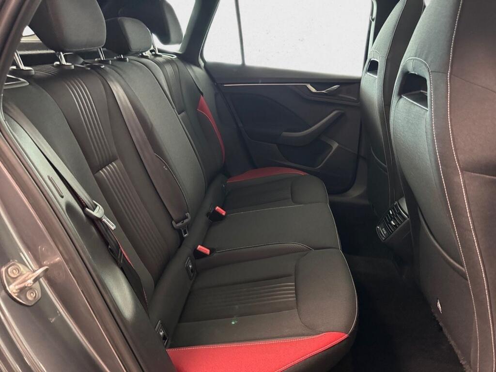 Skoda Kamiq 1.0 TSI 81kW (110CV) DSG Montecarlo 6