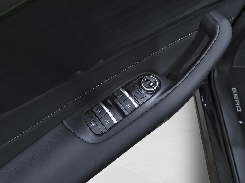 Ebro S400 1.5 DHE HEV Excellence CVT 11