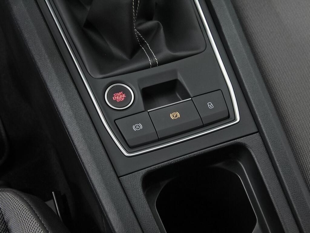 Seat Leon 1.5 TSI 85kW S&S Style 25 Aniversario 29