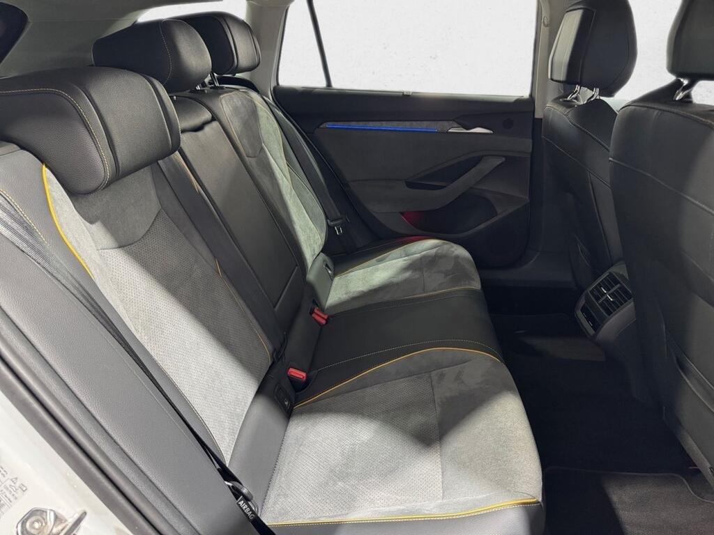 Skoda Superb Combi 1.5 TSI m-HEV 110kW DSG Selection 6