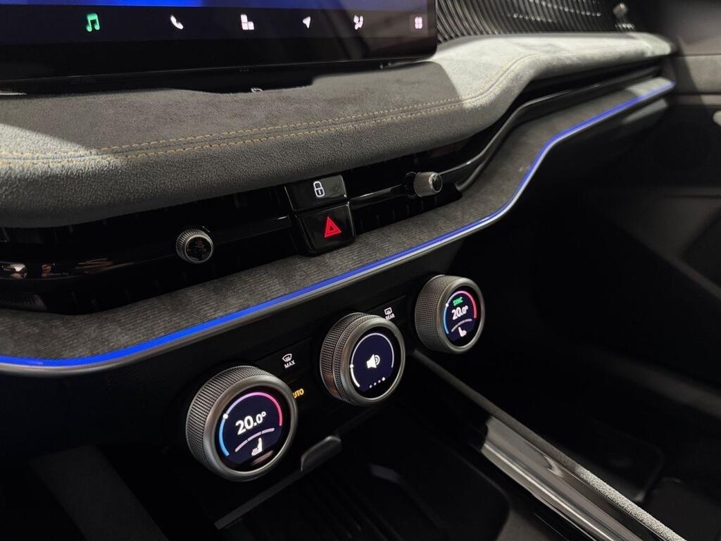 Skoda Superb Combi 1.5 TSI m-HEV 110kW DSG Selection 14