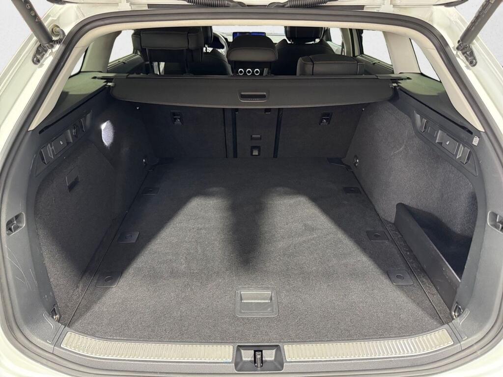 Skoda Superb Combi 1.5 TSI m-HEV 110kW DSG Selection 7