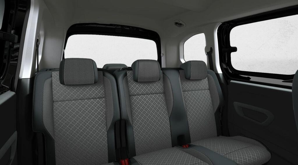 Opel Combo Cargo 1.5 TD 100 SWB 4P (KMO) 6