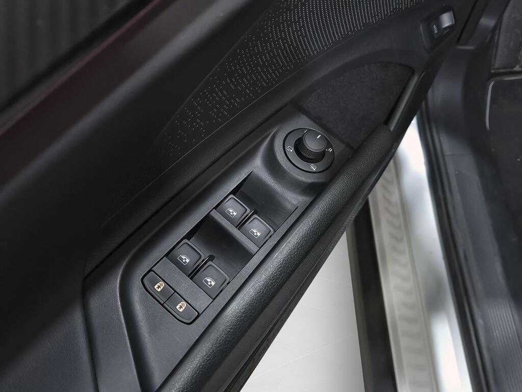 Skoda Elroq 150 kW (204 CV) 63 kWh (59 kwh neta) 9