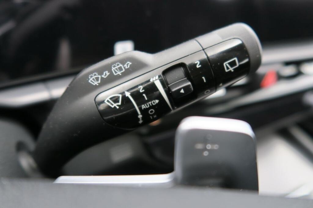 Kia Sportage SUV 1.6 T-GDI HEV DRIVE AUTO 215 5P 11