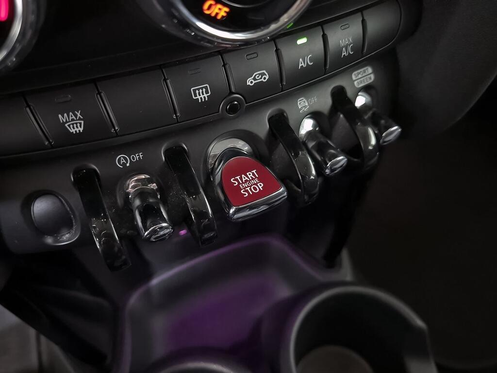 MINI Cooper COOPER 5 PUERTAS 23